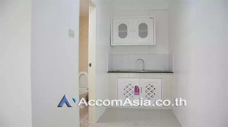 4  Office Space For Rent in Sukhumvit ,Bangkok BTS Phra khanong at Park Avenue AA14002